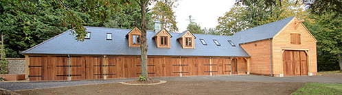 6 Bay Garage Outbuilding With Accommodation Above